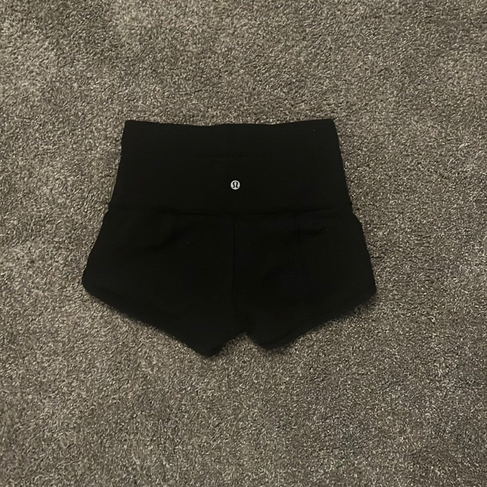 Lululemon High rise 2” black spandex